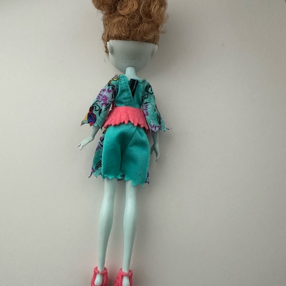 2015 Ever After High Doll Dragon Games Forest Pixies Featherly Doll - Picture 5 of 5